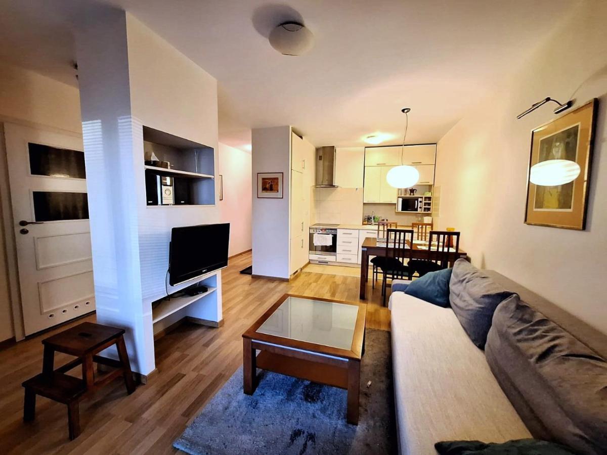 Apartment Regnum Noctis, Atlas Arena & Zoo Orientarium